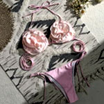 Blumenbikini