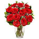 Ein Dutzend Langstielige Rote Rosen